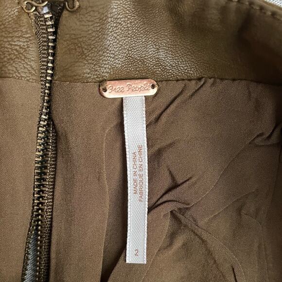 Free People Modern Femme Vegan Leather Lined Mini Skirt Women's sz 2 - Picture 5 of 7